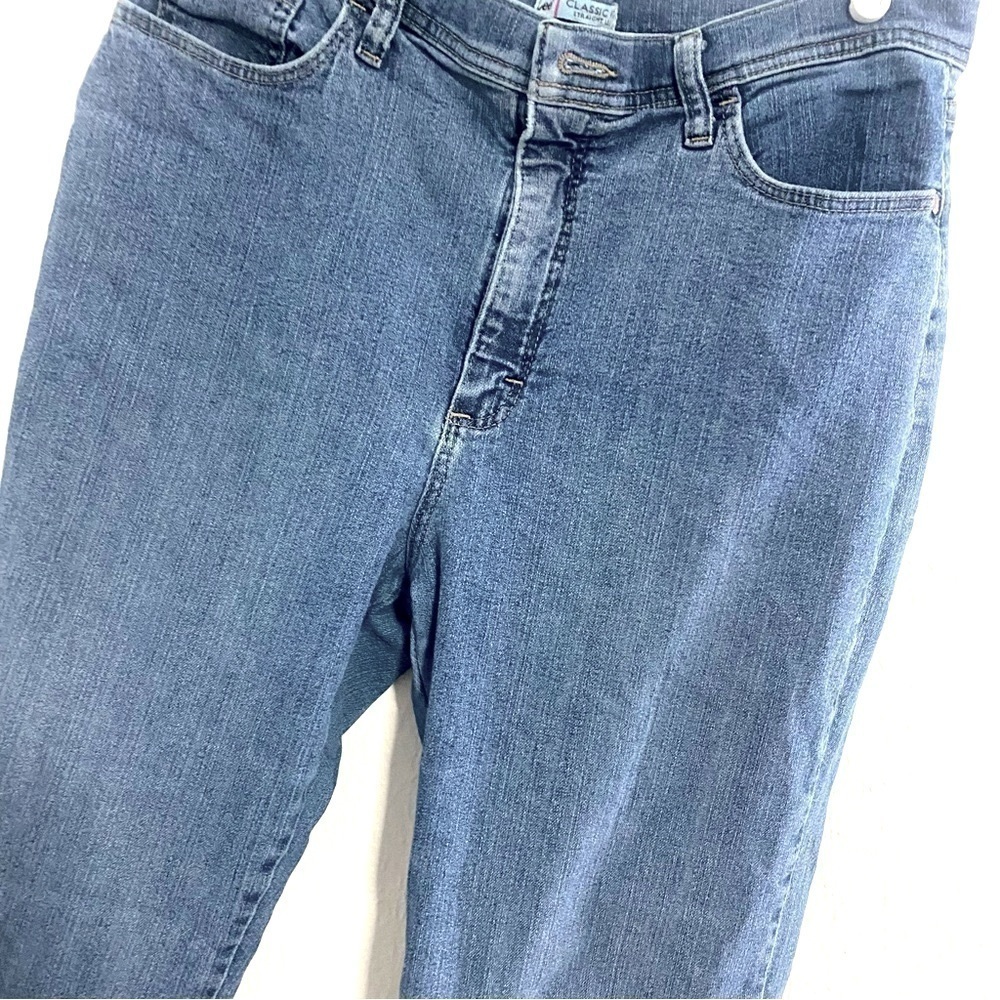 Lee Women's Size 14 Medium Classic Fit Straight Leg At The Waist Jeans High Rise